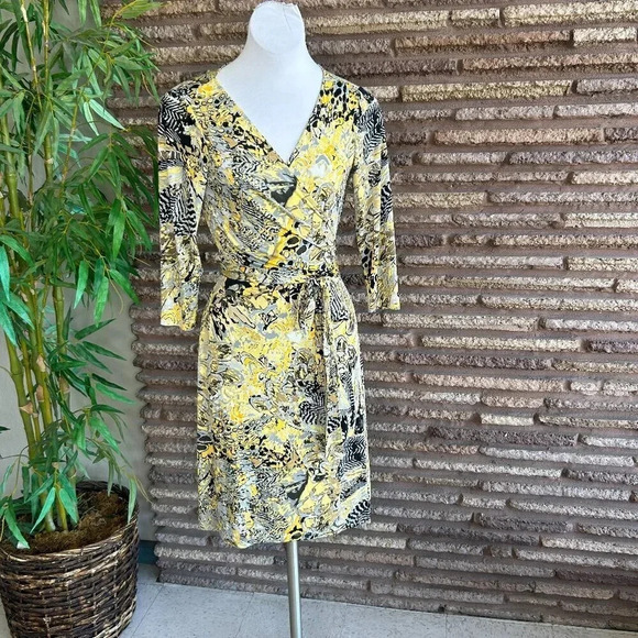 Tahari Arthur S Levine Yellow Black Pattern Stretch Wrap Dress Size Small - Picture 1 of 9